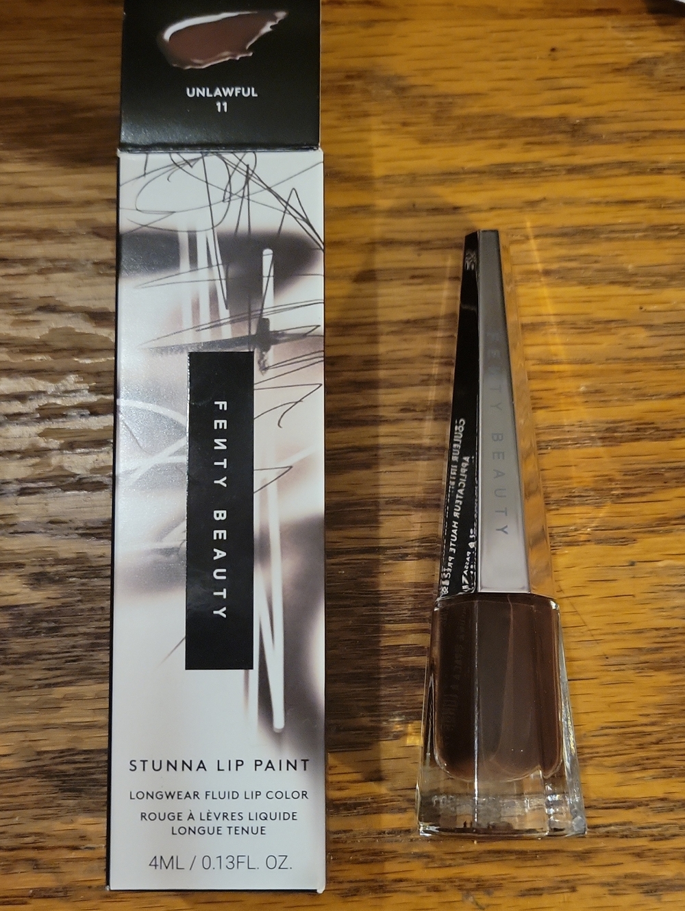 Fenty Beauty Stunna Lip Paint Unlawful Longwear Fluid Lip Color Matte Finish